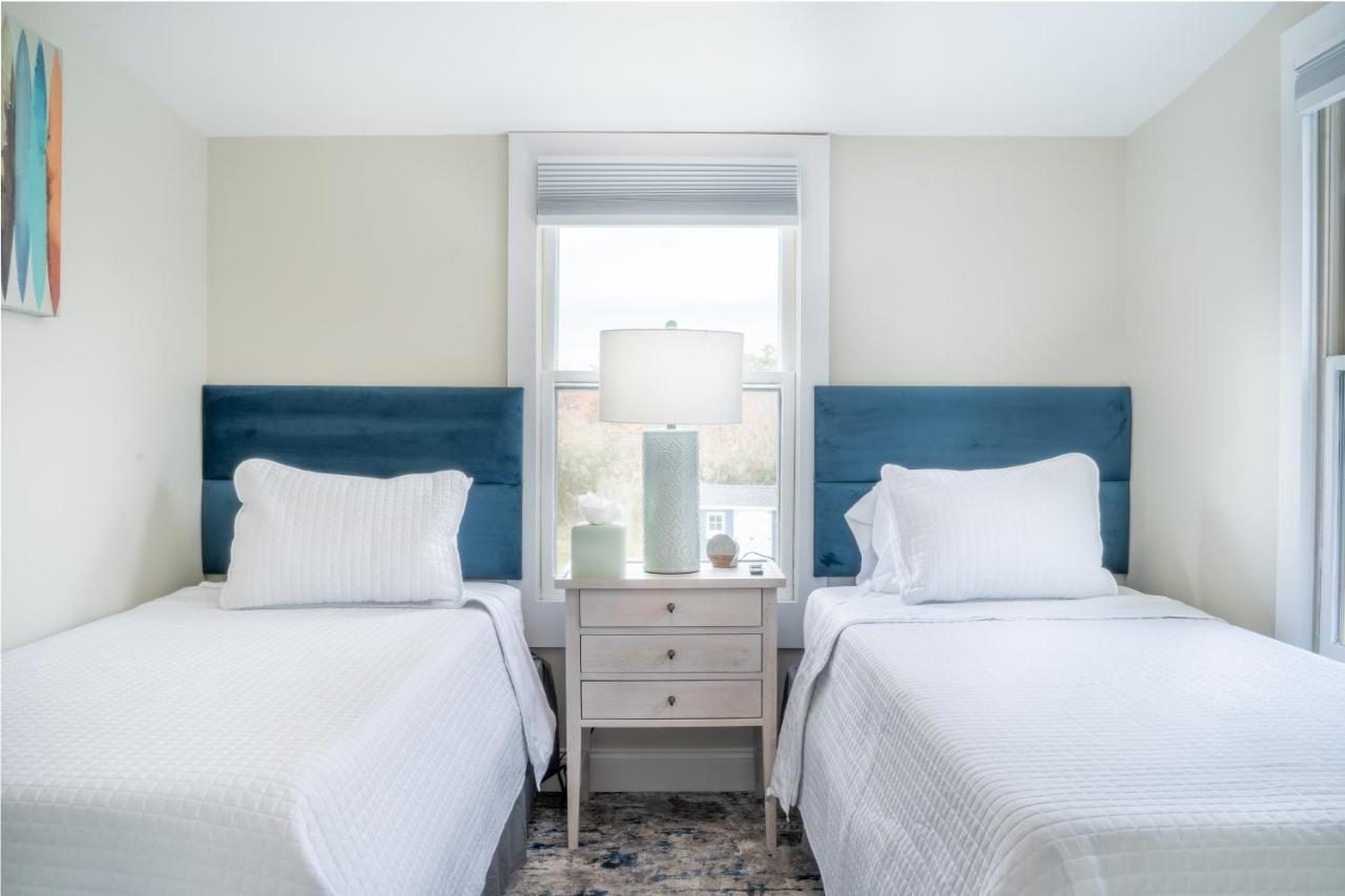 935 Ocean, A Beachside Inn Hampton Esterno foto