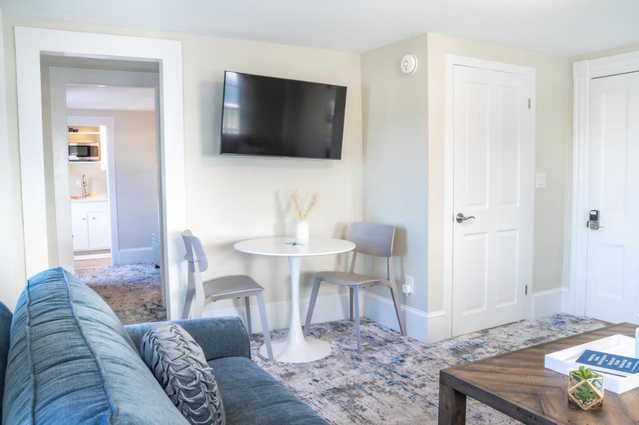 935 Ocean, A Beachside Inn Hampton Esterno foto