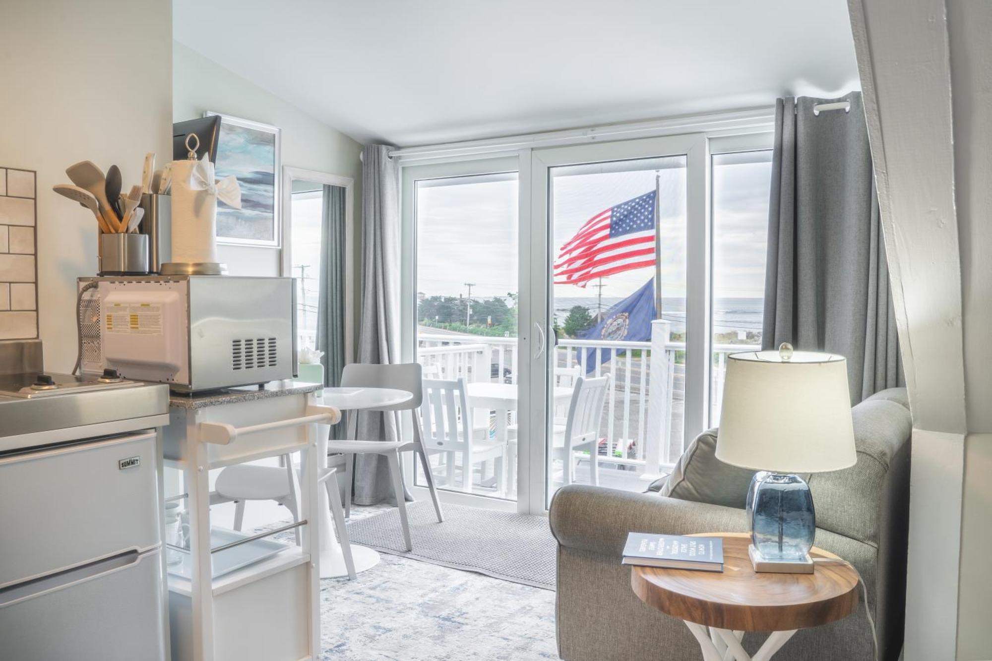 935 Ocean, A Beachside Inn Hampton Esterno foto