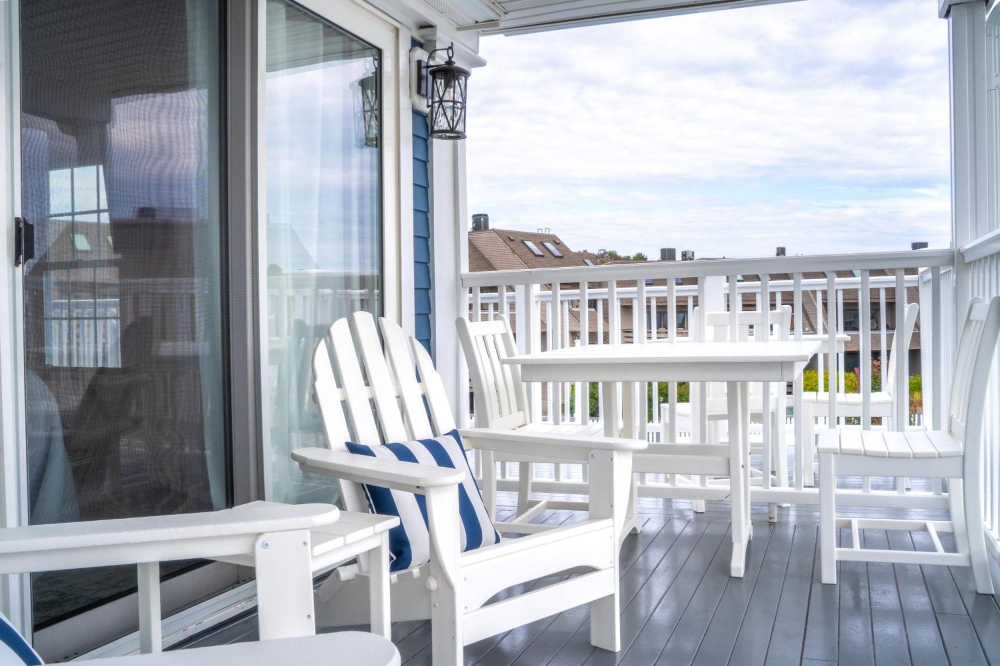 935 Ocean, A Beachside Inn Hampton Esterno foto